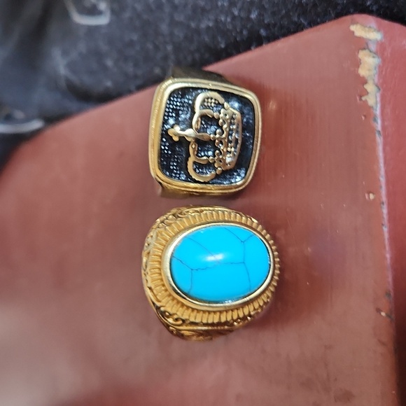 2 Set 10k Rings - Picture 1 of 4